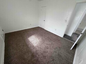 5410 NW 13th Ave-Unit -# 17 in Miami, FL - Building Photo - Building Photo