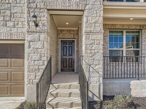 10404 Choctaw Print Wy in Manor, TX - Foto de edificio - Building Photo