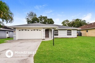 7527 42nd Ct E in Sarasota, FL - Building Photo