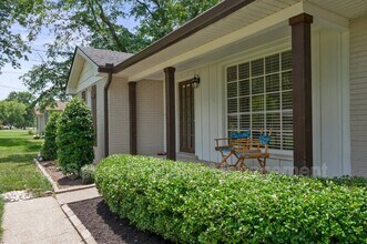 819 Chrisman Dr in Franklin, TN - Building Photo - Building Photo