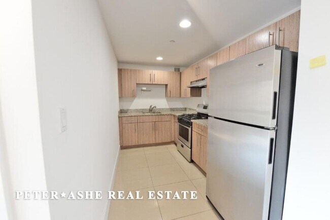 203 E 121st St in New York, NY - Building Photo - Building Photo