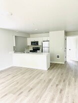 4145 Britton Loop Rd in Bellingham, WA - Building Photo