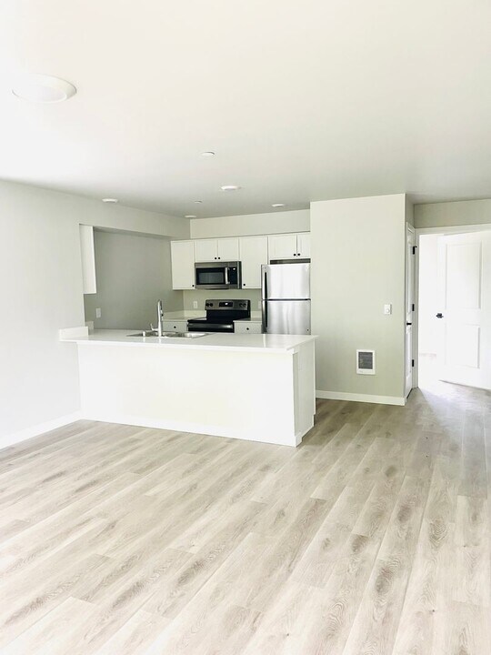 4145 Britton Loop Rd in Bellingham, WA - Building Photo