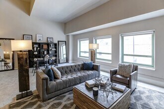 The Lofts at Shillito Place in Cincinnati, OH - Building Photo - Building Photo