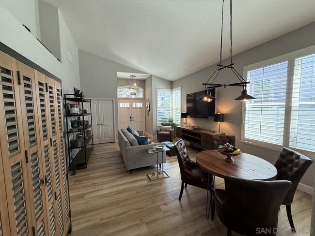 5254 Caminito Exquisito in San Diego, CA - Building Photo - Building Photo