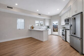 2800 Grant Ave in Redondo Beach, CA - Building Photo - Building Photo