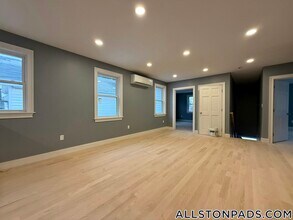 8 Brentwood St in Boston, MA - Building Photo - Building Photo