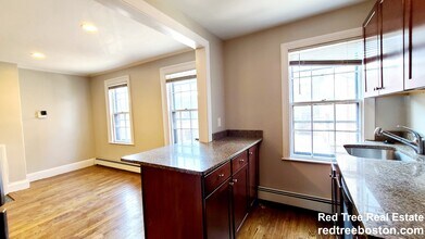 26 Fayette St, Unit 2 in Boston, MA - Foto de edificio - Building Photo