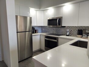 110 N Federal Hwy in Fort Lauderdale, FL - Building Photo - Building Photo