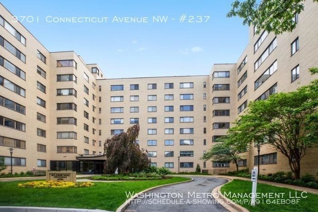 3701 Connecticut Ave NW in Washington, DC - Building Photo - Building Photo