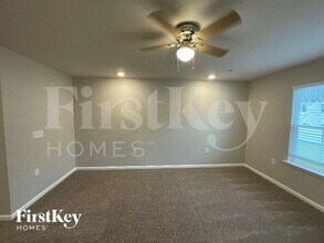 921 Bloomington Wy in High Point, NC - Building Photo - Building Photo