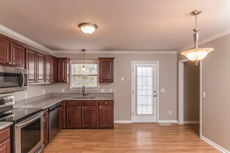 100 Homestead Ln in Hendersonville, TN - Building Photo - Building Photo