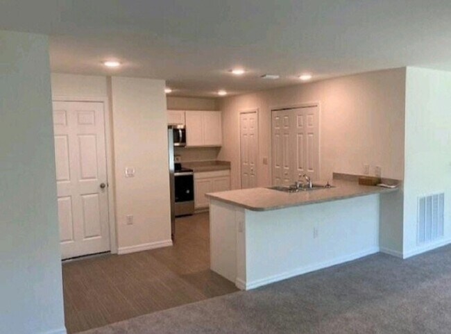 4281 Golfair Ln in North Port, FL - Foto de edificio - Building Photo