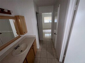 6503 Winfield Blvd in Margate, FL - Building Photo - Building Photo
