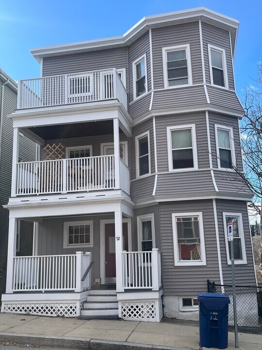 92 Wenham St, Unit 3 in Boston, MA - Building Photo
