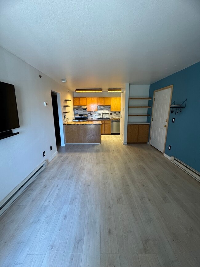 property at 1385 Sparta Plz