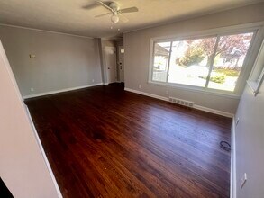 48 Mountain St in Derby, CT - Building Photo - Building Photo