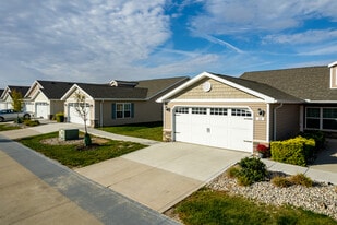 Redwood Perrysburg Fort Meigs Road in Perrysburg, OH - Building Photo