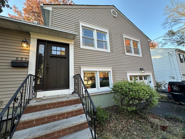 937 Coolidge St in Westfield, NJ - Building Photo - Building Photo