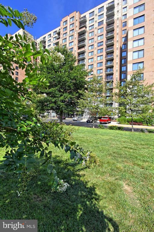 property at 2451 Midtown Ave