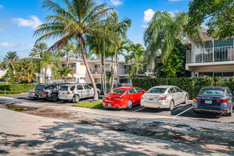 Harbor Beach House Apartments in Fort Lauderdale, FL - Building Photo - Building Photo