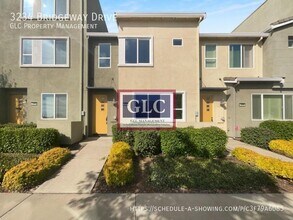 3234 Bridgeway Dr in Rancho Cordova, CA - Building Photo - Building Photo