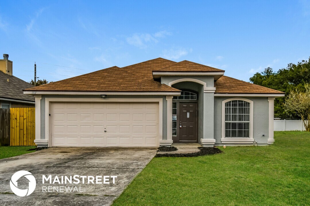 1517 Slash Pine Ct in Orange Park, FL - Foto de edificio