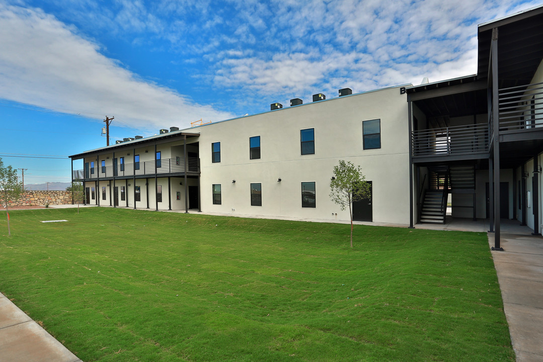 Ranger Trail Apartments in El Paso, TX - Foto de edificio