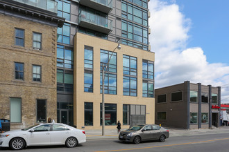 King Plus Condos in Toronto, ON - Building Photo - Building Photo