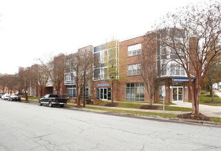 Carlton Place Apartments in Raleigh, NC - Foto de edificio - Building Photo