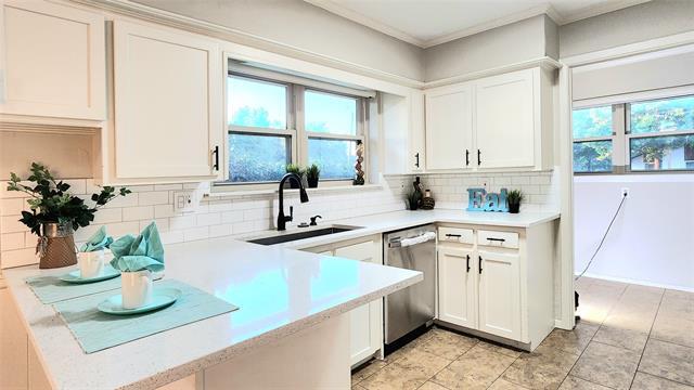 property at 1911 Greenhaven Dr