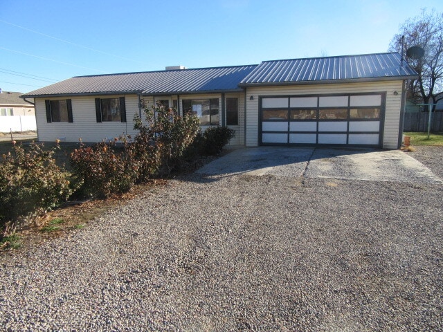 property at 2913 E 7/8 Rd