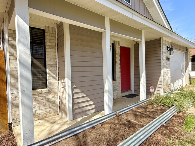 7302 Quicksilver Cir in Austin, TX - Building Photo - Building Photo