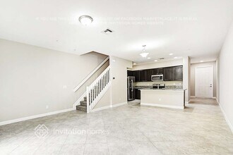 9718 SW Purple Martin Way in Stuart, FL - Building Photo - Building Photo