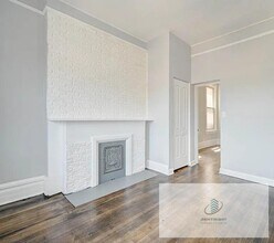 2926 S Wallace St, Unit 2-F in Chicago, IL - Foto de edificio - Building Photo