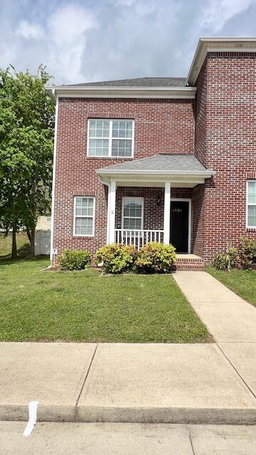 property at 1721 New Castle Dr NE