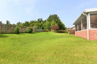 2817-2819 Lynwood Hills Dr in Cape Girardeau, MO - Building Photo - Building Photo