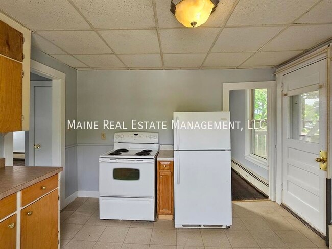 64 Elm St in Auburn, ME - Building Photo - Building Photo