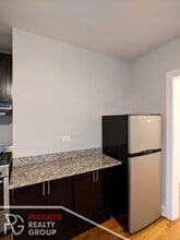 604 W Patterson Ave, Unit 1 in Chicago, IL - Foto de edificio - Building Photo