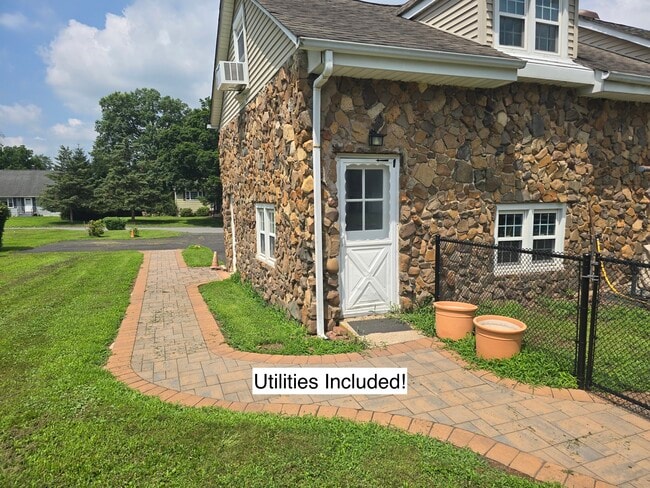 309 Old York Rd, Unit B