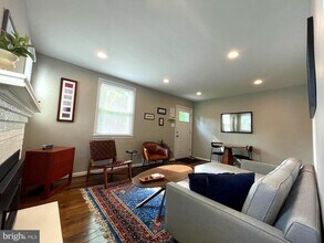 2938 Woodlawn Ave in Falls Church, VA - Building Photo - Building Photo