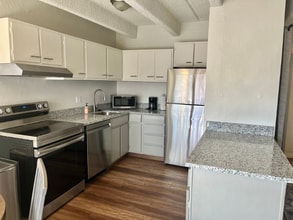 2401 S Gaylord St in Denver, CO - Building Photo - Building Photo