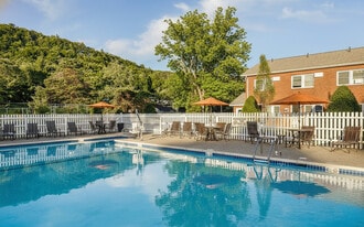 Cliffside Apartments in Sunderland, MA - Building Photo