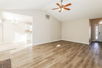 939 Maple Leaf Ridge in Jonesboro, GA - Building Photo - Building Photo