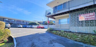 3200-3236 SW Marigold St in Portland, OR - Building Photo