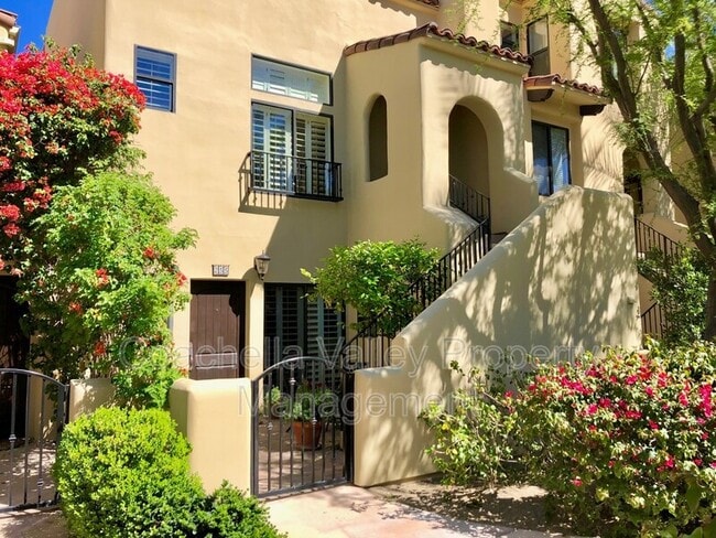 property at 233 Villorrio Dr E