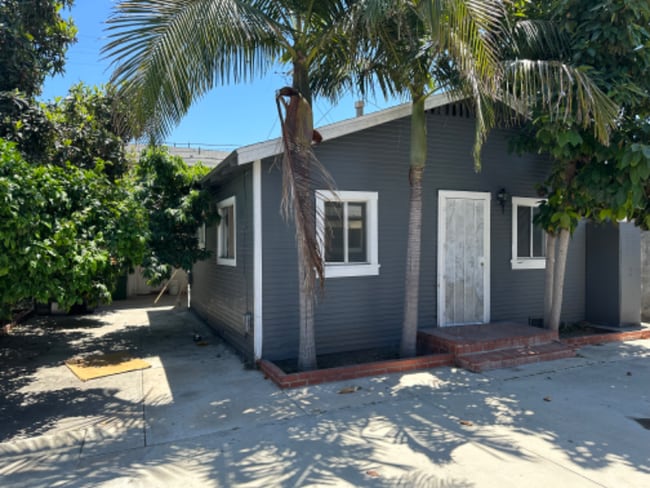 property at 1934 W 36th St