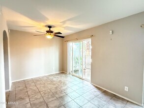 2232 W Lindner Ave in Mesa, AZ - Building Photo - Building Photo