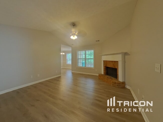 262 Roberts Trail in Locust Grove, GA - Building Photo - Building Photo