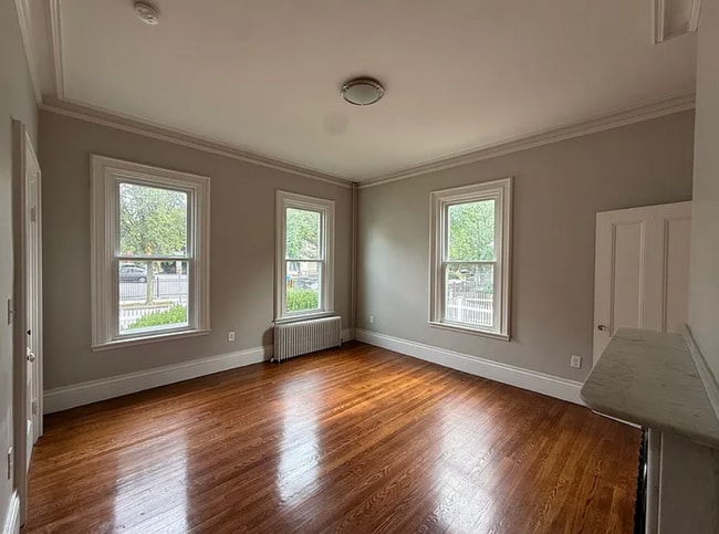 13 Pleasant St, Unit 3 in Cambridge, MA - Building Photo - Building Photo
